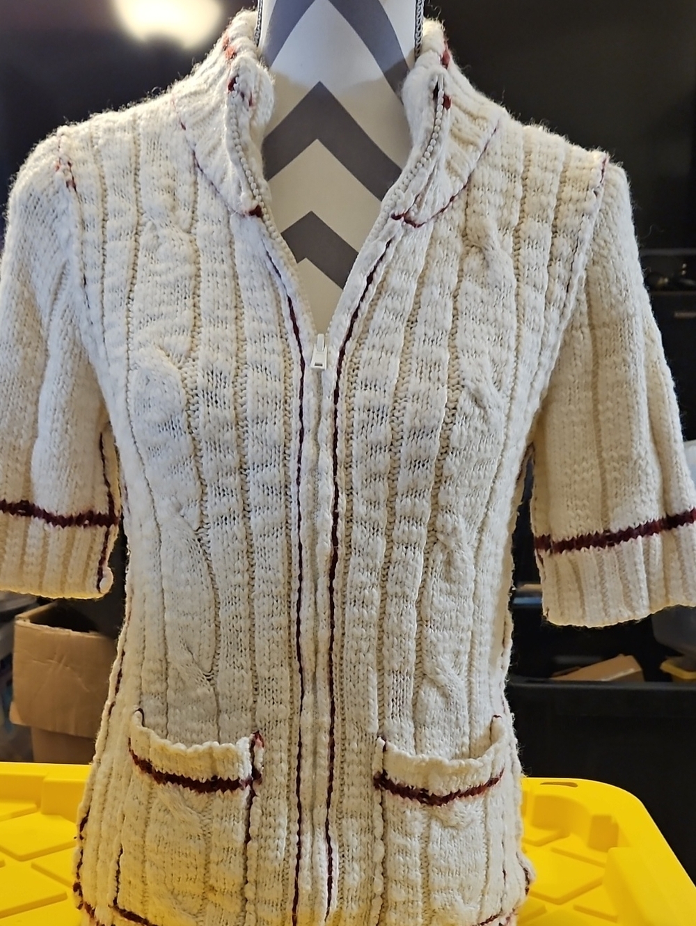 BKE Cream Cable-Knit Short-Sleeve Zip Cardigan with Burgundy Trimk1